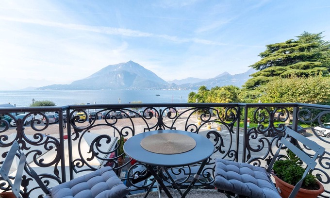 Varenna Apartment | Varenna Sunset by Wonderful Italy