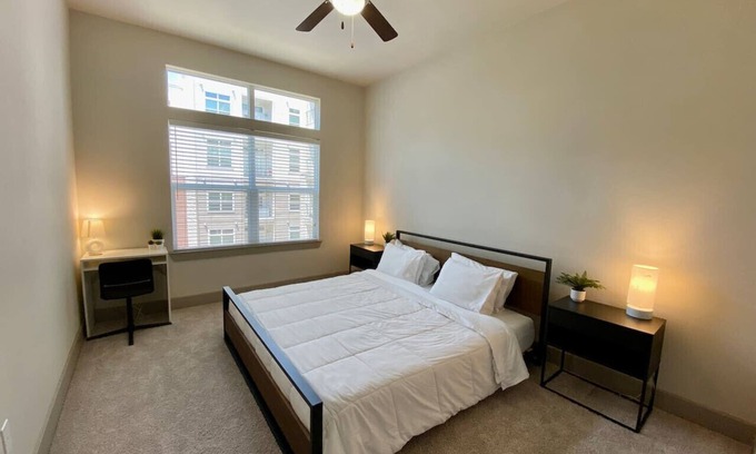 Woodlake - Briar Meadow Apartment | Vargos Long term Gym pool 2B2B King fully equipped