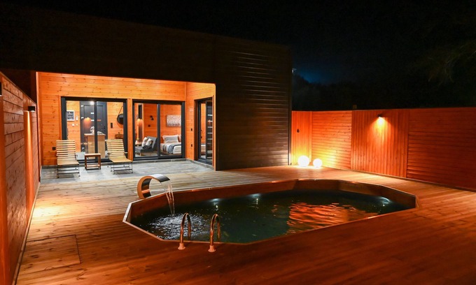 Kanali Resort | VB ECO SUITES - Suite with Pool View
