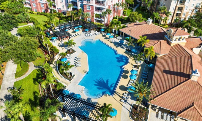 Florida Central Atlantic Coast Condo | VC14-407 Fourth Floor - Near All Major Attractions