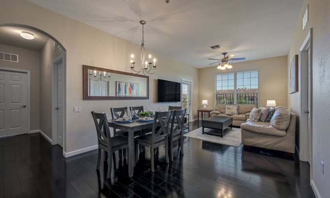 Florida Central Atlantic Coast Apartment | VC8-410 Vista Cay 3BR Condo Across from Pool