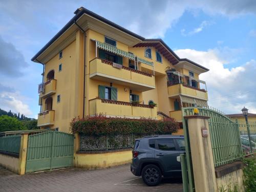 Carrara Apartment | Vecchio Portale