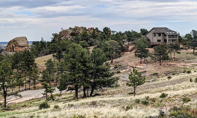 Granite Canon House | Vedauwoo, Curt Gowdy State Park, Cheyenne, and Laramie close!