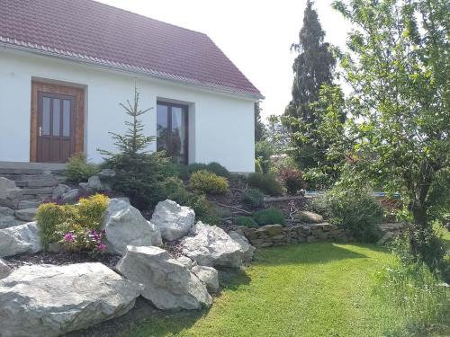 Zimutice House | Vejměnek Tuchonice