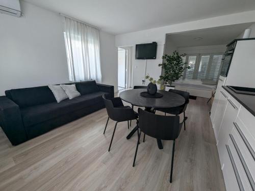 Vinkovci Apartment | Velvet