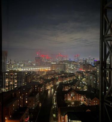 New Islington Apartment | Velvet View in the Heart of MCR