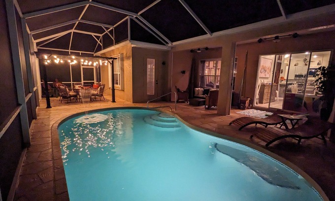 Woodmere Lakes House | Venetian Dreams Tranquility