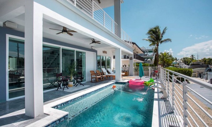 Venetian Shores House | Venetian Shores Islamorada New Home w/dock & pool