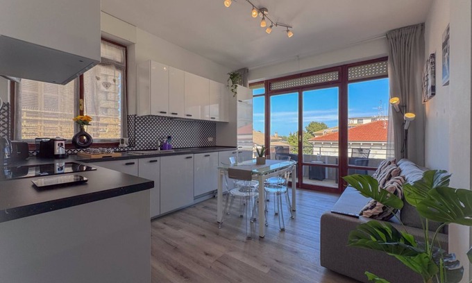Civitanova Marche Apartment | Veneto Apartments - Modern & Central