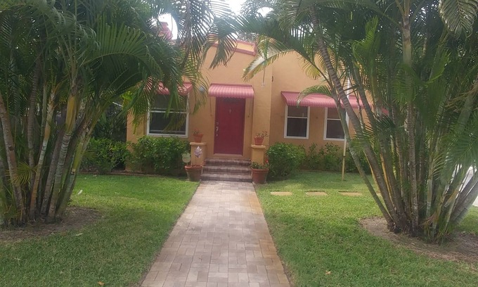 Nokomis House | Venice- Nokomis Vacation Home