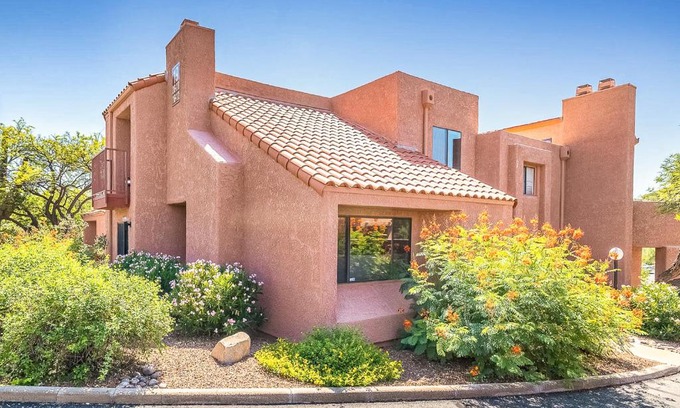 Tucson Apartment | Ventana Oasis