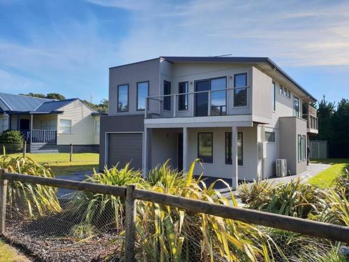 Venus Bay House | Venus Haven - Beach 1, Wifi, Netflix