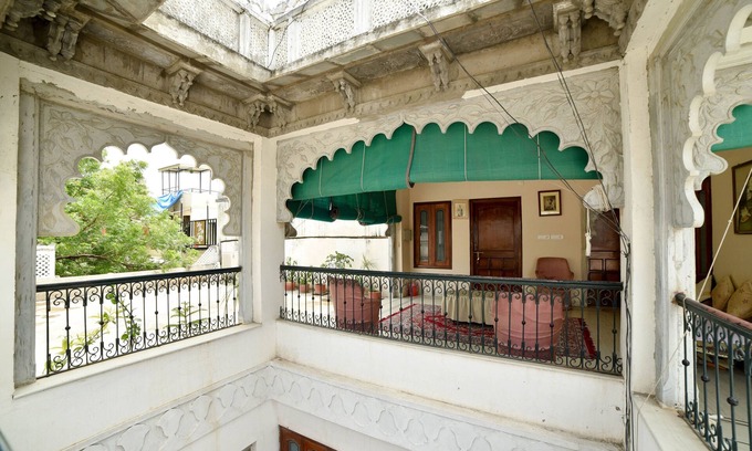 Udaipur City Centre Bed & Breakfast | Venus Heritage Homestay