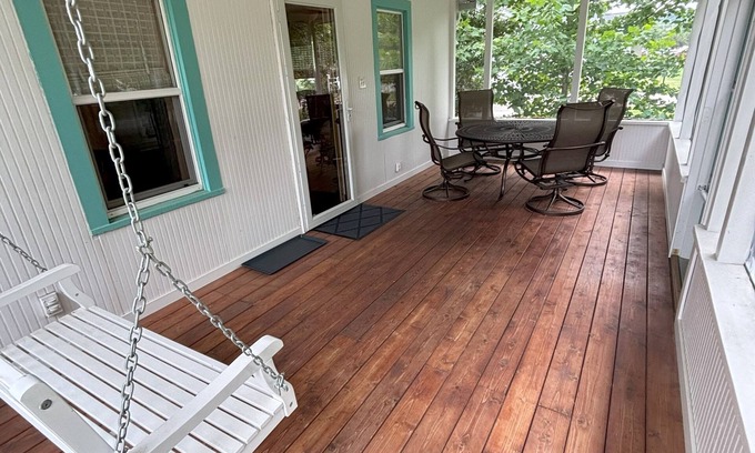 Decorah House | Veranda House Decorah