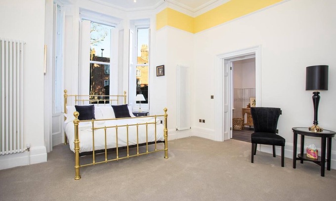 St Albans Hotel | Verulam or Sopwell (Standard En-suite King Room)