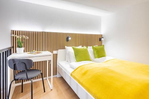 Palace District Apartment | Very Central - Young - Modern