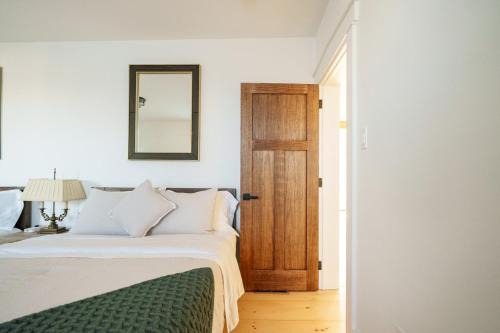 Witmer Apartment | Very Comfy Farmhouse Apartment Unit A, 1st FL