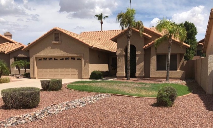 Phoenix House | Very nice 4 bdrm 2 full bath ranch home w/great room in quiet neighborhood.