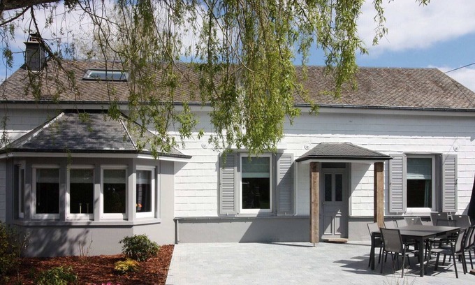 Corbion Cottage | Very Nice Holiday Home Located on a Large Secured Park