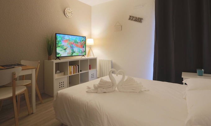 Tours Apartment | Very nice studio Tours
