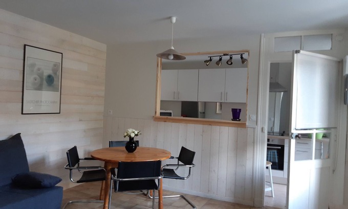 Bagneres-de-Luchon House | Very pleasant garden apartment completely renovated pets welcome