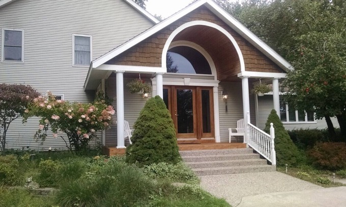 Spring Lake House | Very Private 3600 square meter property