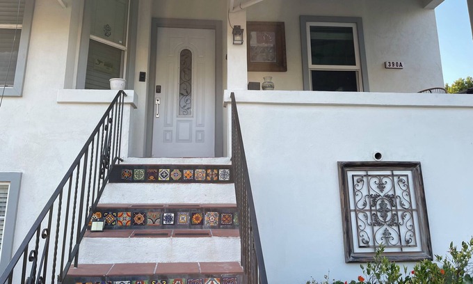 Old San Leandro Apartment | VERY RARE TO FIND!!...IN THE HEART OF SAN LEANDRO!!