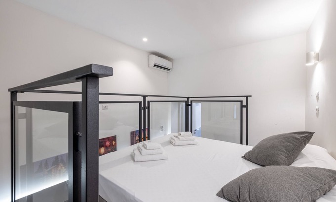 Trastevere Apartment | VG [ CASTEL SANT'ANGELO VIEW ★ ] Luxury Apartment