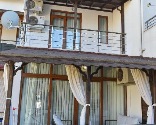 Belek Villa | VİLLA ALP'S TRİPLEX LAGOON HAVUZ OLANAĞI SUNAN