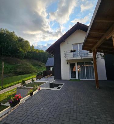 Poiana Marului House | Vibe House Madisson