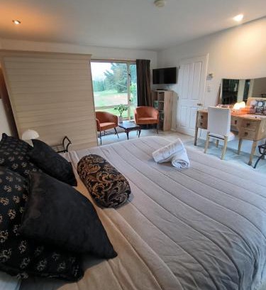 Hanmer Springs Bed & Breakfast | Vibrant Living Retreat
