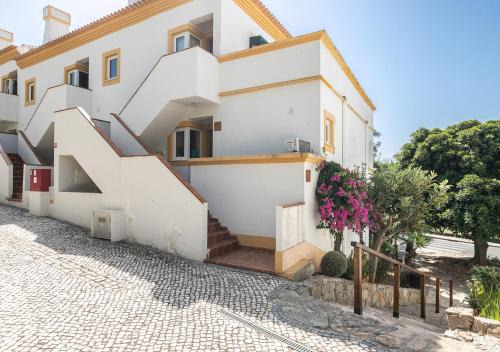 Tavira Apartment | Vibrant Town House In Quinta Do Morgado Tavira