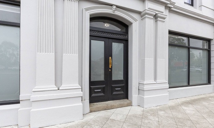 Sale Hotel | Victoria Hall Apartments