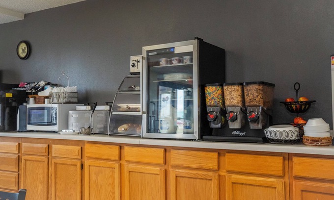 York Hotel | Victorian Inn & Suites