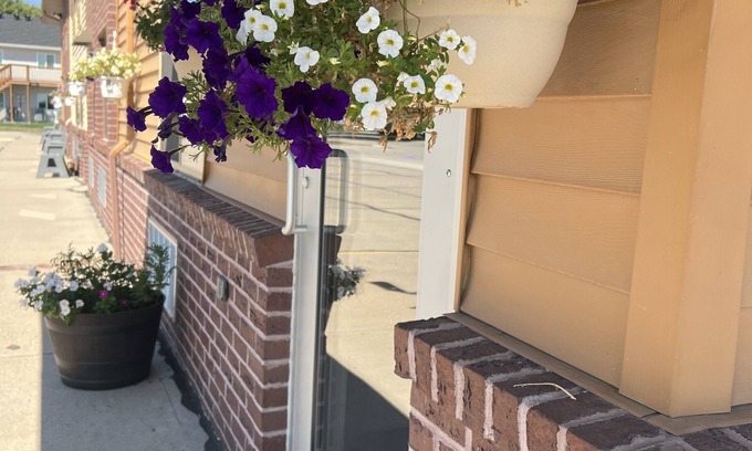 Central City Hotel | Victorian Inn