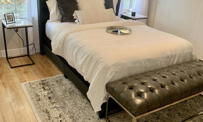 Sparks House | Victorian Square Villa next the Nugget Casino & Minutes from Downton Reno!