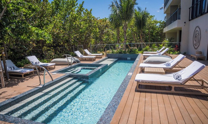 West Bay Hotel | VIDA Cayman