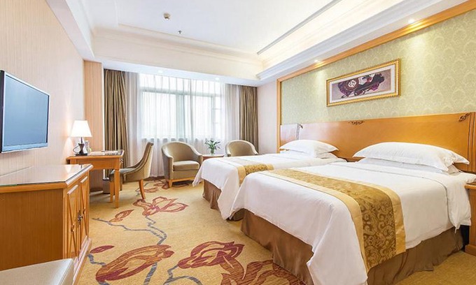 Longhua District Hotel | Vienna Hotel Shenzhen View Lake Park