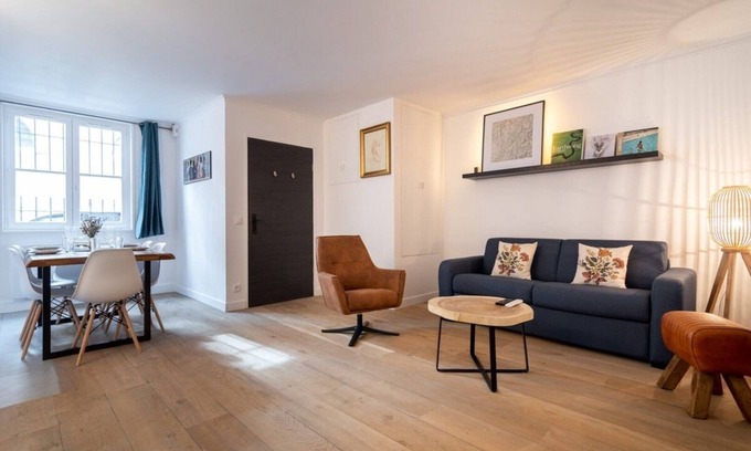 Old Lille Apartment | Vieux Lille apartment 2bed, 5pers