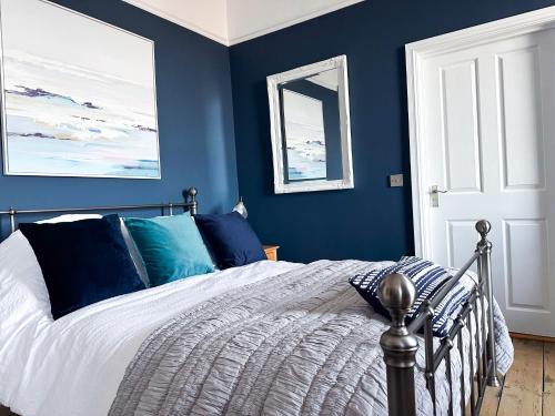 Mumbles Bed & Breakfast | View at 142
