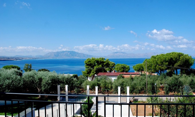 Citta del Mare Villa | View of the Gulf of Castellamare: sea, art, archeology, gastronomy, serenity.