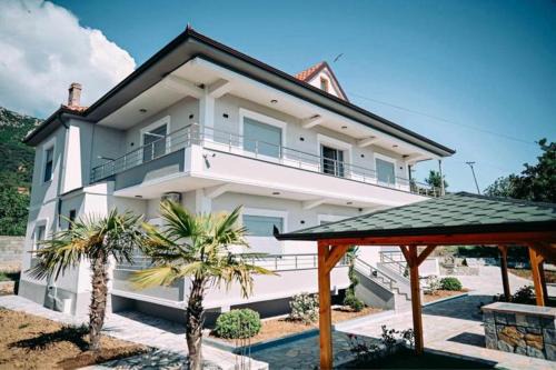 Udenisht House | Vila BENE
