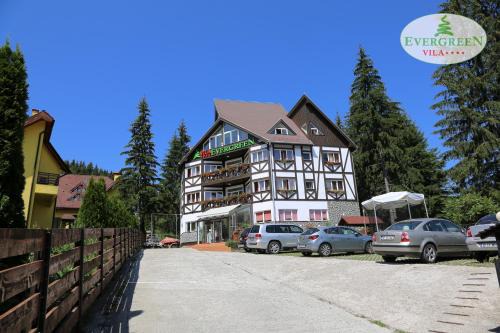 Predeal House | Vila Evergreen