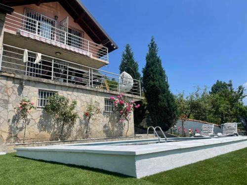 Konjic Villa | Vila sa bazenom Lily