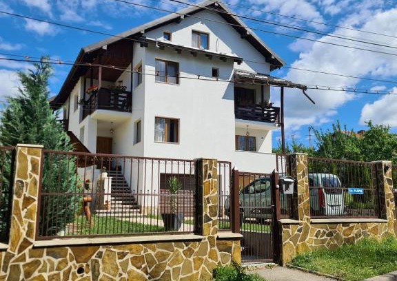 Curtea De Arges House | Vila San Nicoara