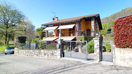 Brovello-Carpugnino House | Vill'Ariel Sport & Relax