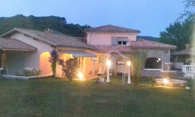 Gap Villa | Villa has no swimming pool rented by the week for 6 people