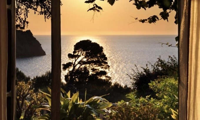 Deia Villa | Villa Única con Acceso al mar