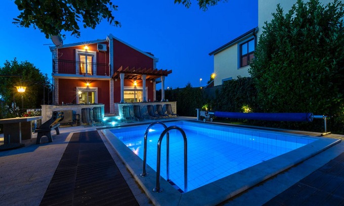 Trilj Villa | Villa Šušnjara - Six Bedroom Villa with private pool