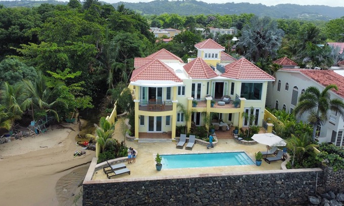 Stella Villa | Villa 2 at Casa Aguas Azules - 2-Bedroom Beachfront Villa with Pool